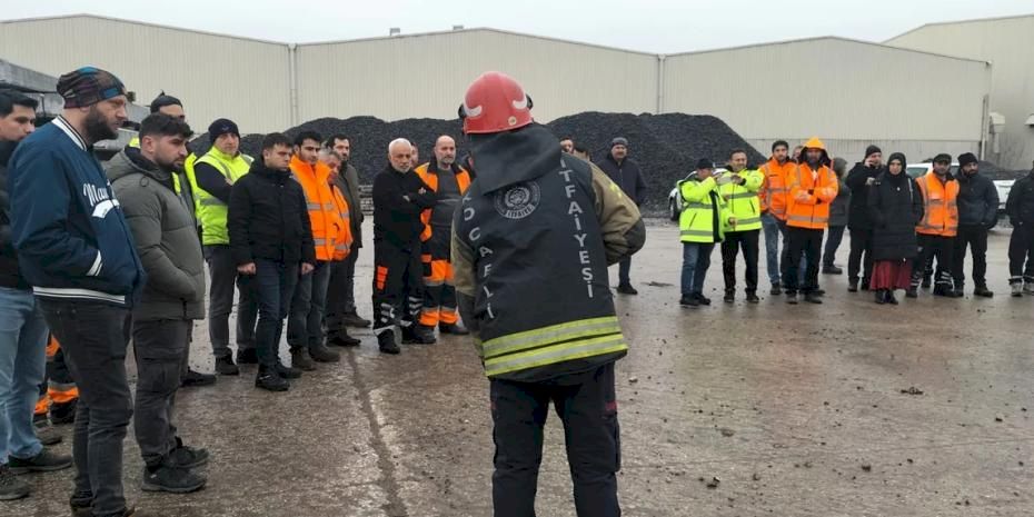 Kocaeli Büyükşehir İtfaiyesi’nden TCDD’ye yangın eğitimi