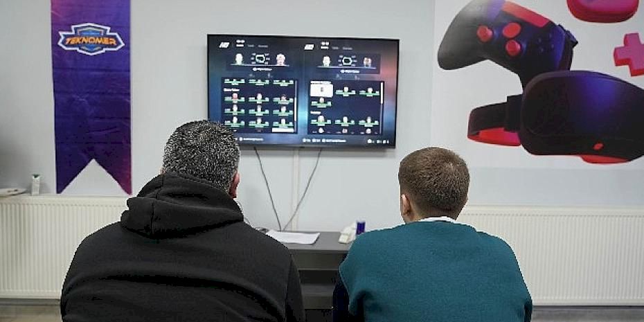 Dijital futbol tutkunları Teknomer'de buluştu