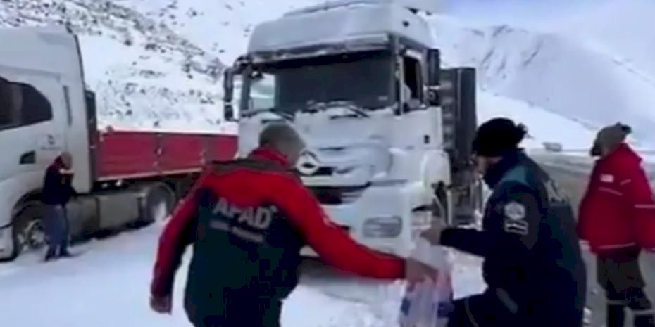 AFAD karla mücadele ve tedbiri elden bırakmıyor