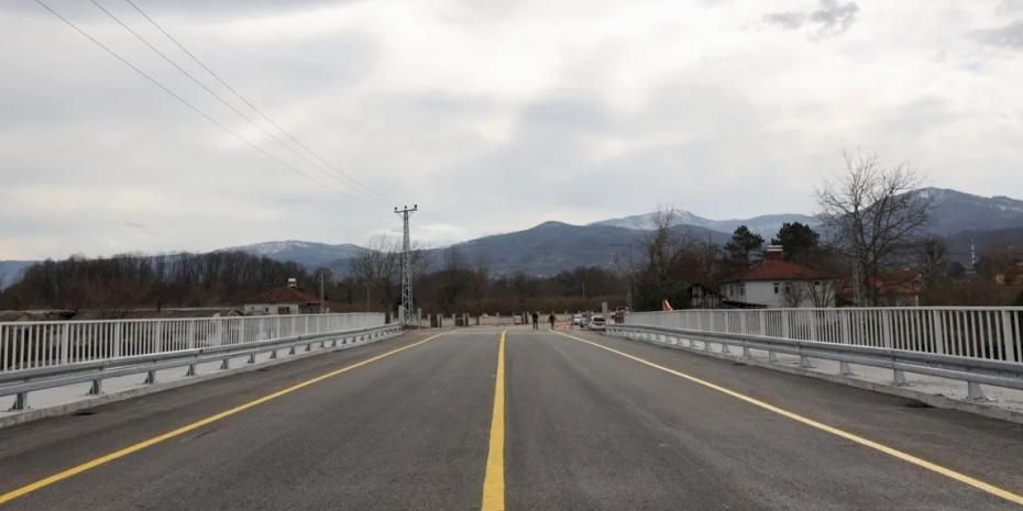 Sakarya Karapürçek Mesudiye Köprüsü yenilenen yüzüyle hizmete başladı