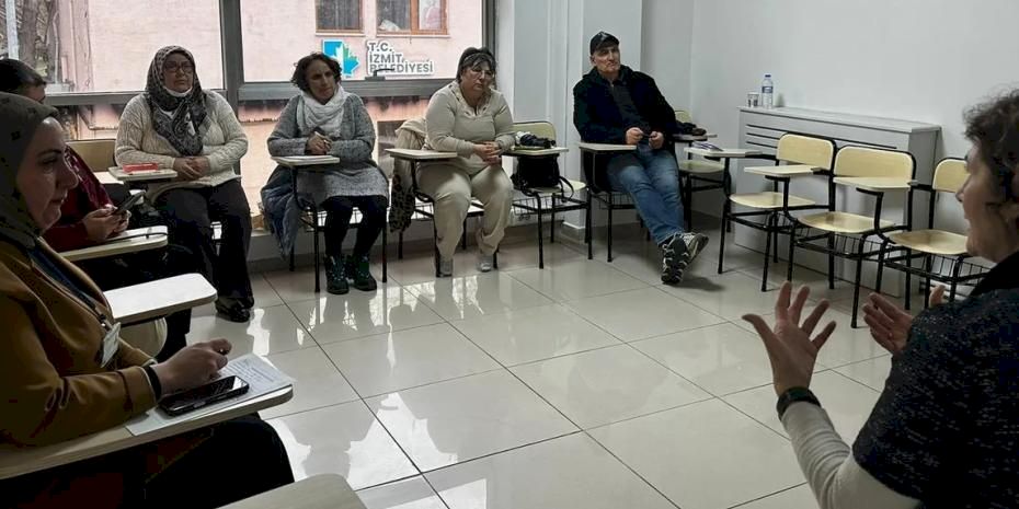 Engelsiz Ebeveyn Akademisi’nde gelecek planlaması konuşuldu