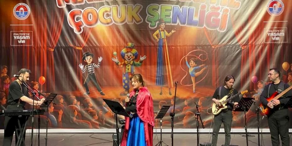 İstanbul Maltepe'de yarıyıl şenliği sürüyor