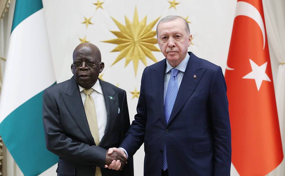 Nijerya Cumhurbaşkanı Külliye'de