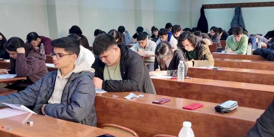 Manisa'da MSÜ adaylarına gerçek koşullarda deneme sınavı yapıldı