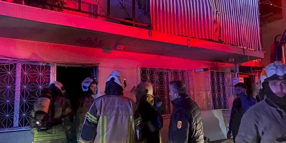 İzmir Buca'da ev yangını: 1 ölü!