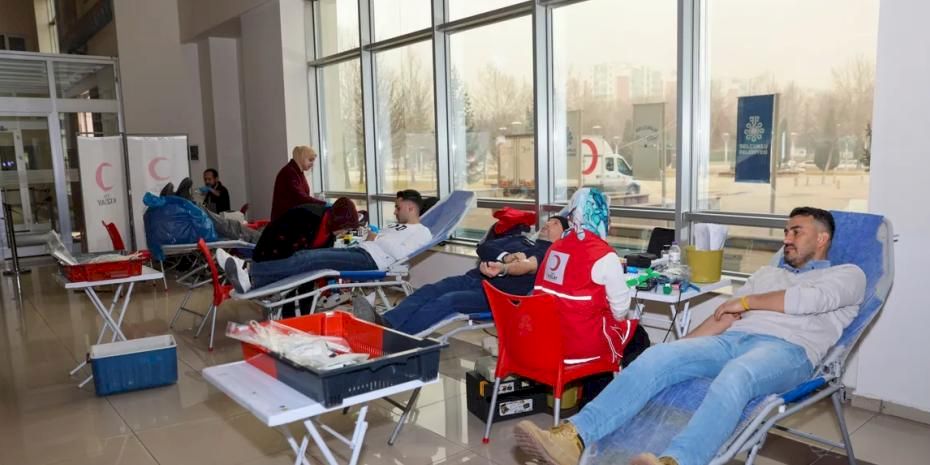 Konya Selçuklu'da kan bağışı kampanyasına destek