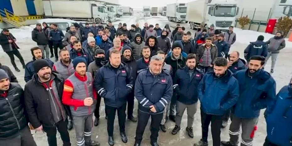 Migros'tan sonra BİM depo çalışanları da direnişe geçti