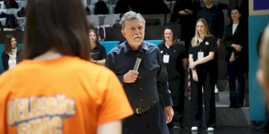 Voleybolun geleceği Antalya’da konuşuldu