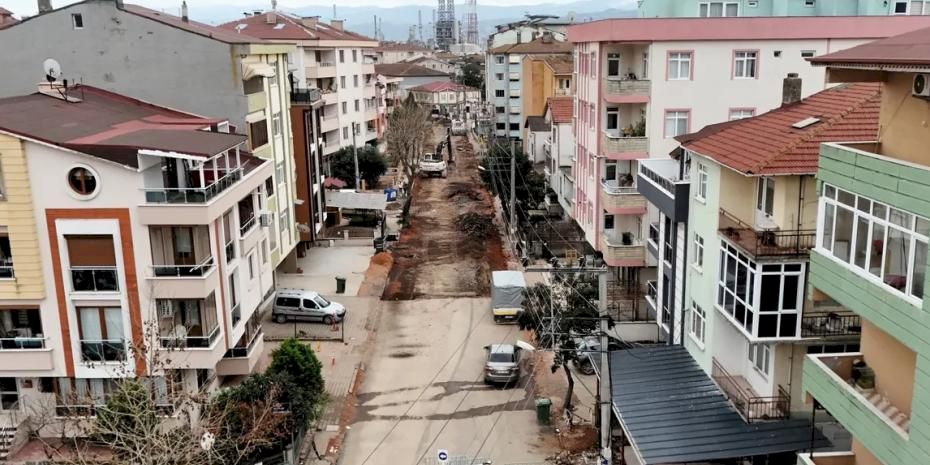 Kocaeli Körfez Petkimliler Caddesi'nde yoğun tempo