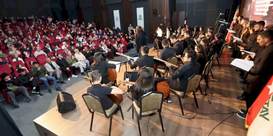 Konya Karatay'da gençlerden güz dönemi kapanışı