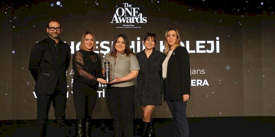 Bahçeşehir Koleji’ne ödül