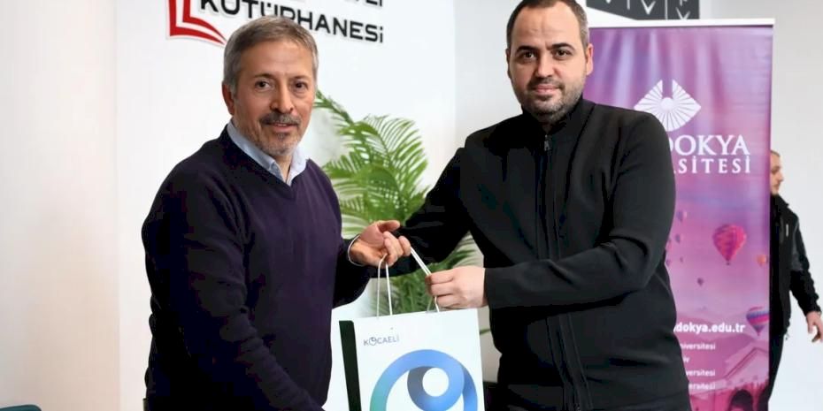 Yazar Alev Alatlı, Kocaeli'de adını taşıyan kütüphanede anıldı