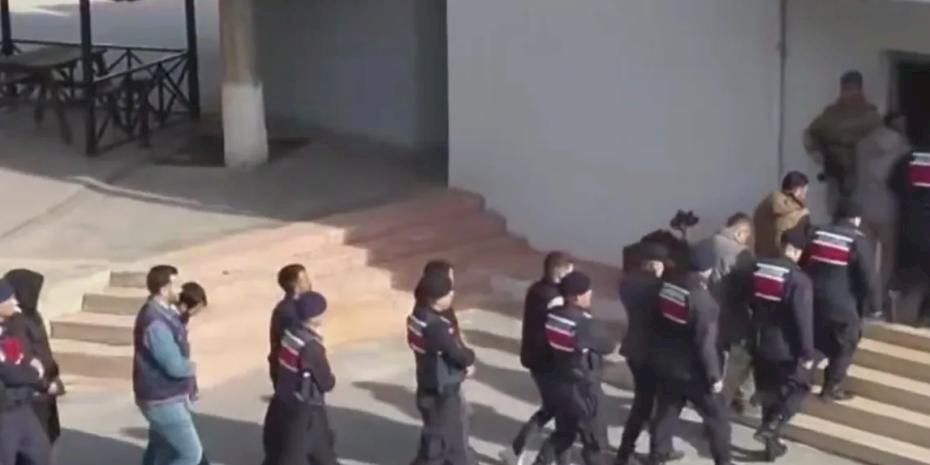 Jandarmadan 123 zehir tacirine gözaltı! 465 bin hap ele geçirildi