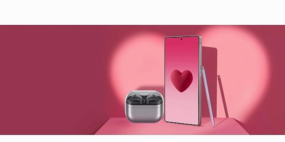 Samsung'dan sevgilinin tarzına tarz katacak hediye önerileri