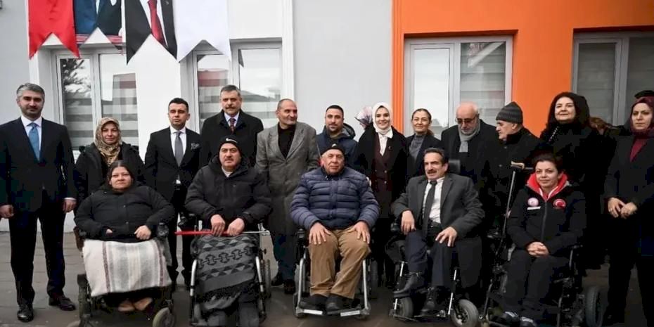 Bakan Göktaş'tan Engelli Merkezi açılışı