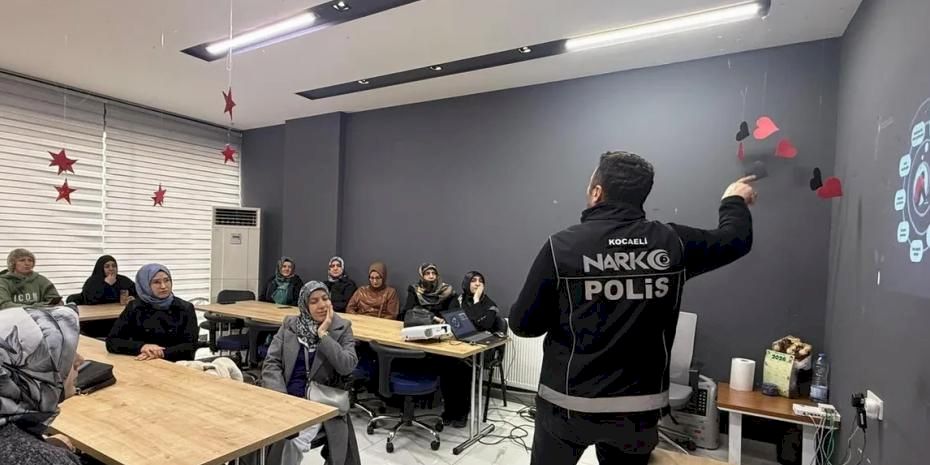 Kocaeli Anne Şehir’de “En İyi Narkotik Polisi Anne” eğitimi