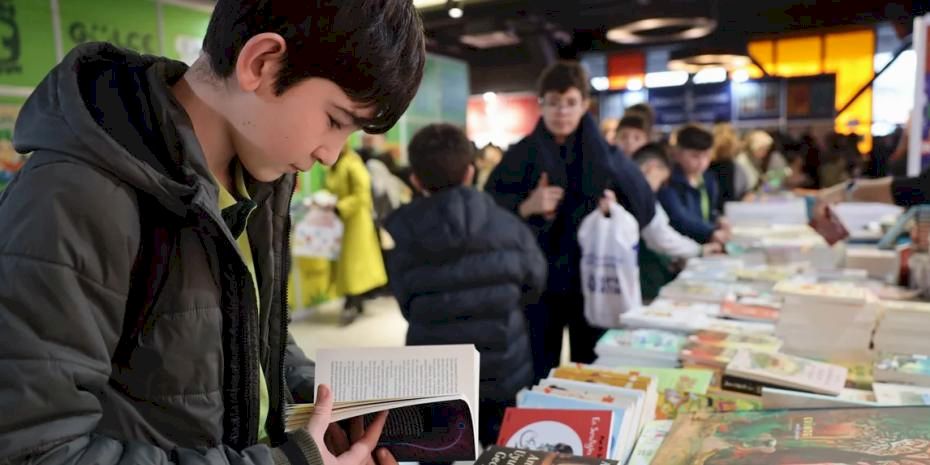 Sakarya Çocuk Edebiyatı Fuarı’na 2 günde rekor katılım