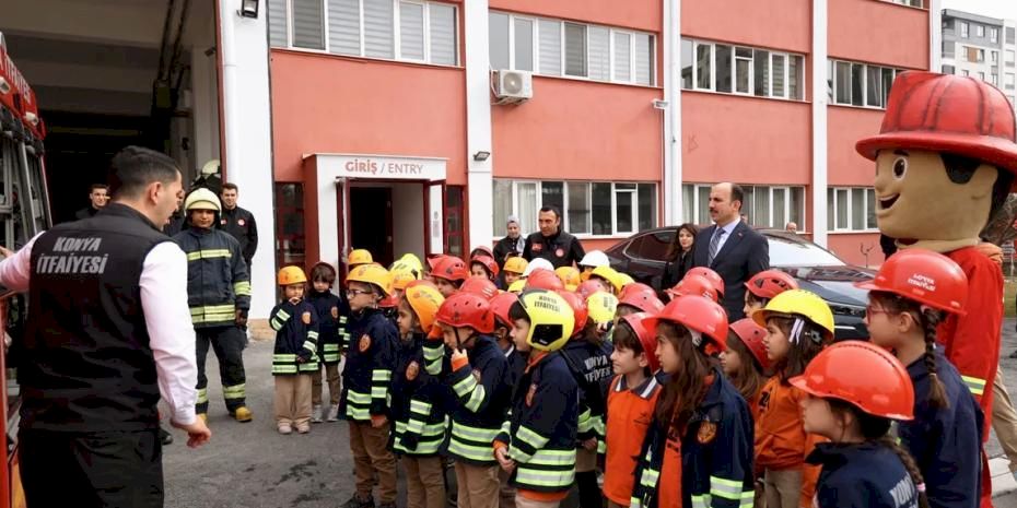 Konya ’da 45 bin ilkokul 1'lere itfaiye eğitimi