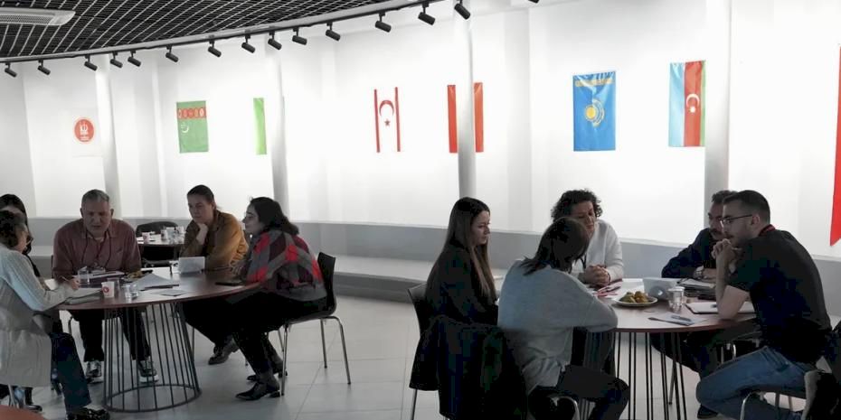 Ankara Keçiören'de denge ve denetleme oyunu eğitici eğitimi