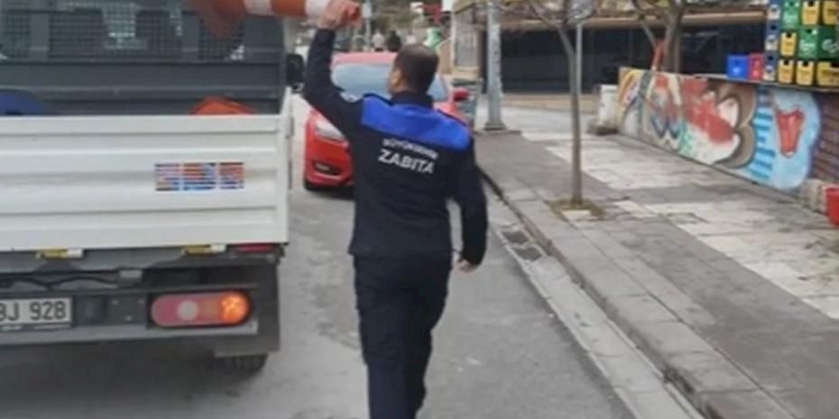 Denizli'de zabıta ekiplerinden kaldırım işgallerine sıkı takip