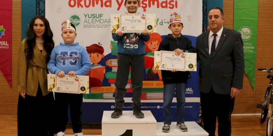 Sakarya'da ‘Kitap Avı’ ödüllendirdi