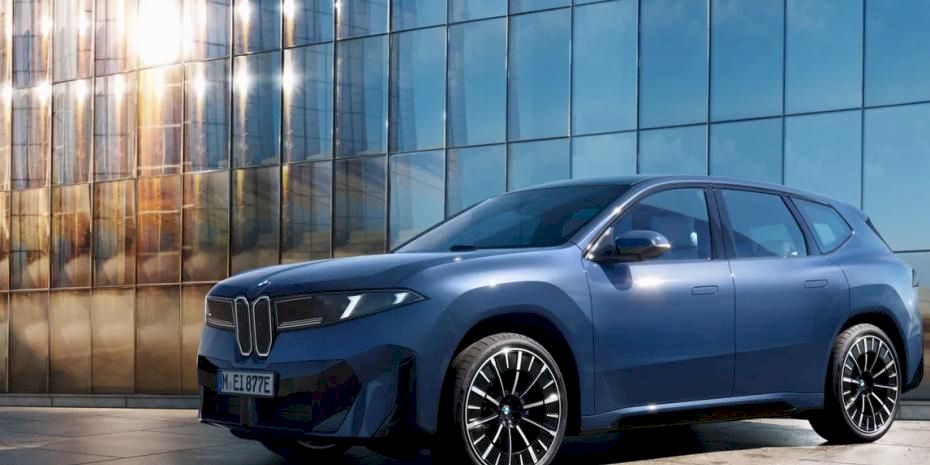 Yeni BMW iX3 50 xDrive Türkiye’de Ön Talebe Açıldı