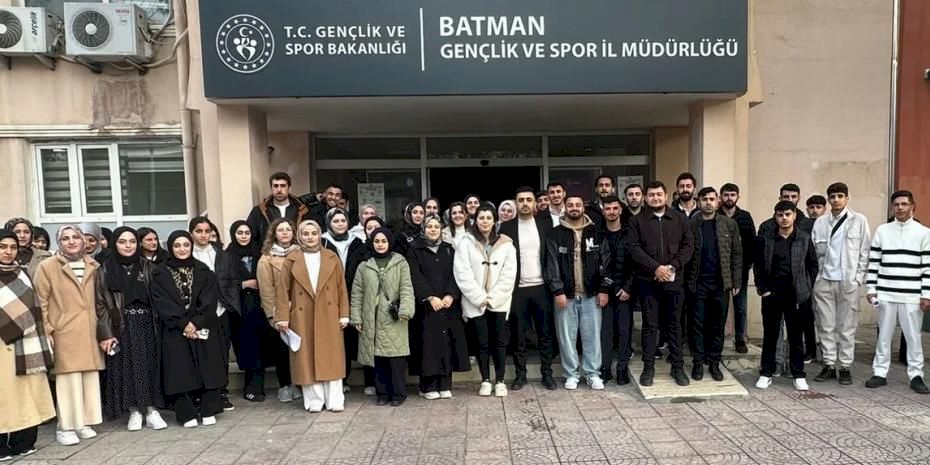 Batman Sasonlu gençler Başkent'e uğurlandı