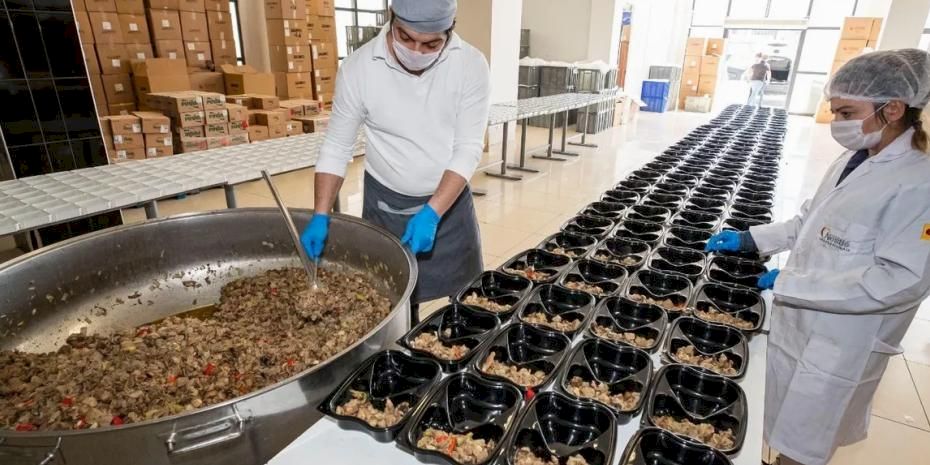 İzmir'de bereket hem sofralara, hem meydanlara yayılacak