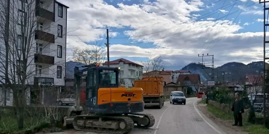 Ordu'da yol çalışmaları hızlandı