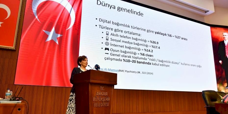 'Yaşayanların Gözünden Bağımlılık' paneli Ankara'da düzenlendi