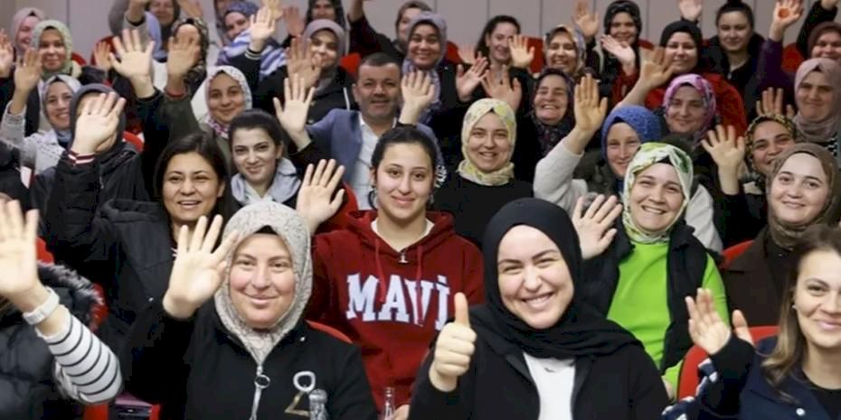 Denizli Büyükşehir ile yüzmeyi öğrendiler