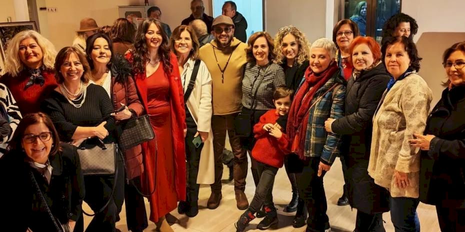 İstanbul Bakırköy’de kursiyerlerden karma resim sergisi