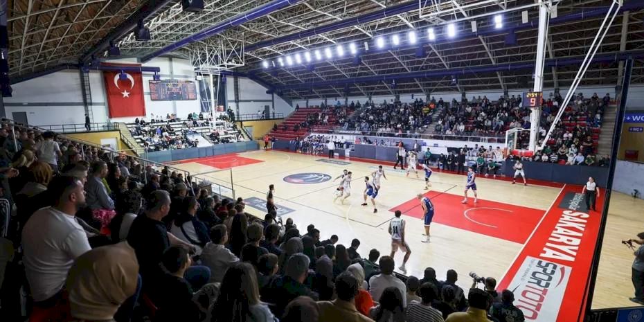 Lider Sakarya, taraftarı önünde Kütahya BSK’ı ağırlayacak