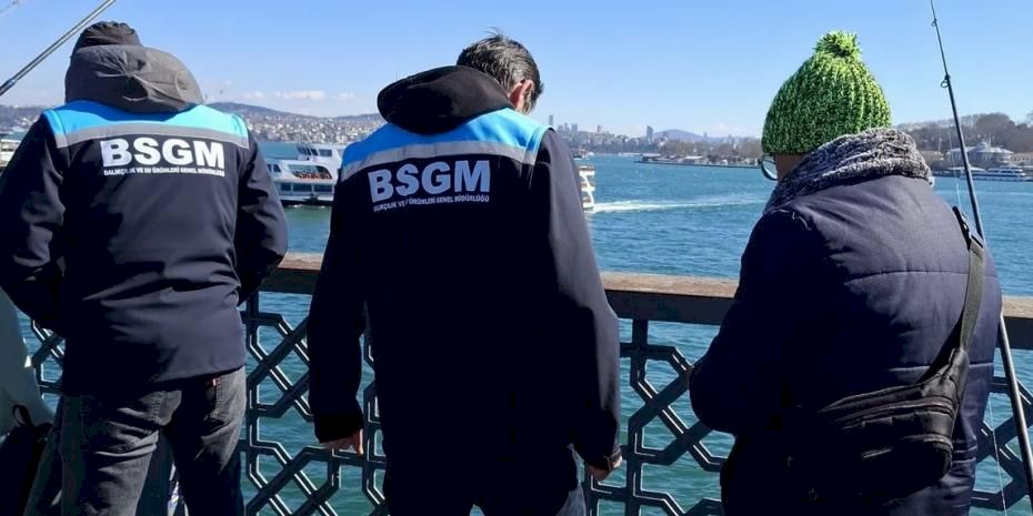 Galata ve Atatürk köprülerinde amatör balıkçılara denetim
