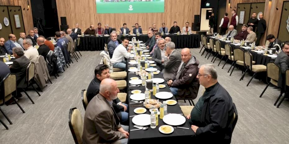 Konya Karatay’da protokol ve muhtarlar iftar sofrasında buluştu