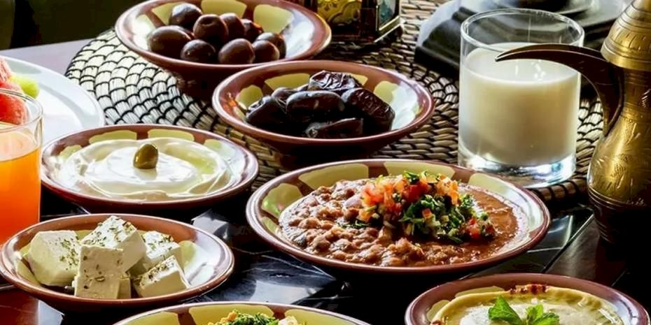 Uzmanı uyardı: Sahuru atlamayın, iftarı yavaş yapın