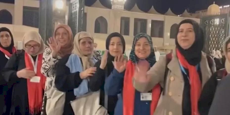 Şehit yakınları Umre’den döndü