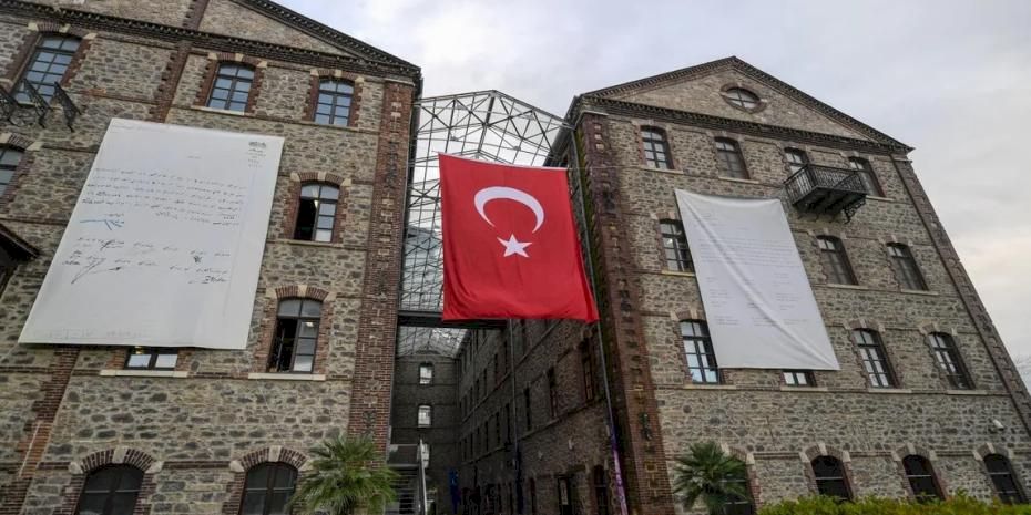 Mahkemeden 'Meslek Fabrikası' kararı... Tahliye işlemi durduruldu