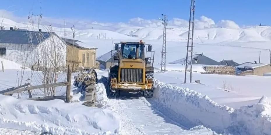 Kar Van'ı esir aldı