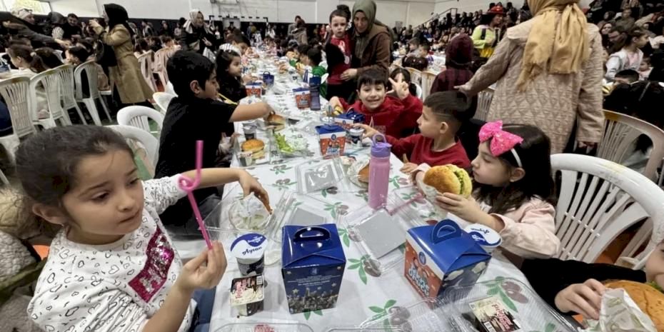 Belediyeden çocuklara özel tekne orucu iftarı