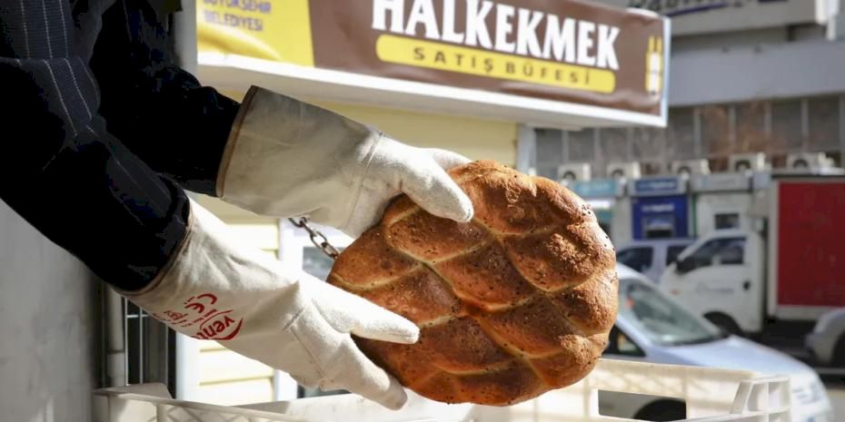 Ankara'da 'Mobil Fırın' hizmeti sürüyor