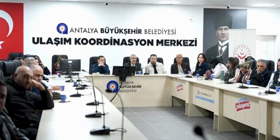 Antalya'da toplu ulaşım şoförlerine eğitim