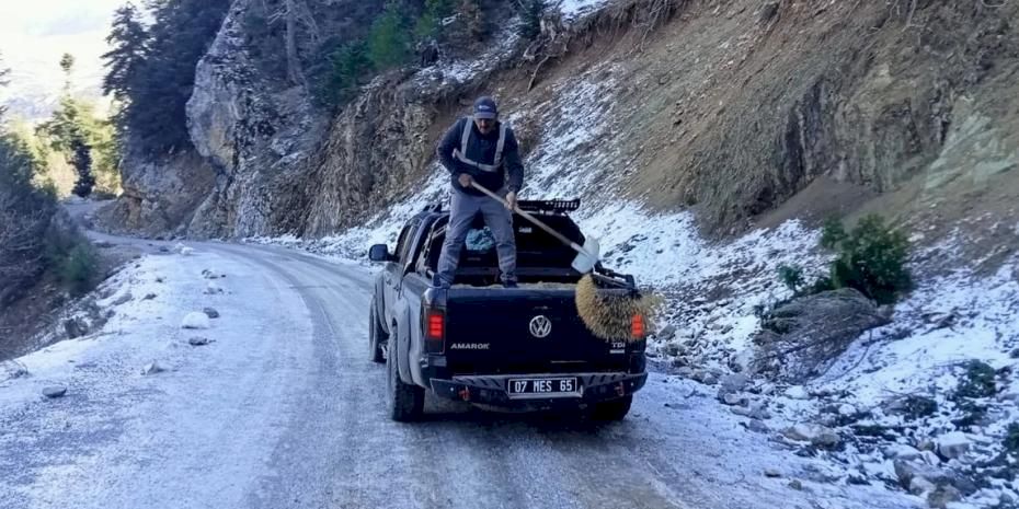 Alanya yollarında kış mesaisi sürüyor