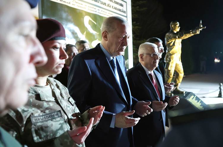 Cumhurbaşkanı Erdoğan’dan net mesaj: Caydırıcılığımızı sürekli artırmak zorundayız