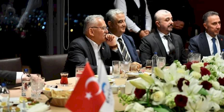 Kayseri iş dünyası Başkan Büyükkılıç'ı iftar sofrasında ağırladı