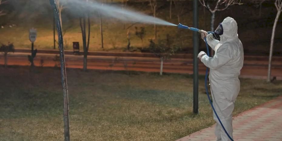 Keçiören’de sinekle mücadele ve bitki koruma çalışmaları sürüyor