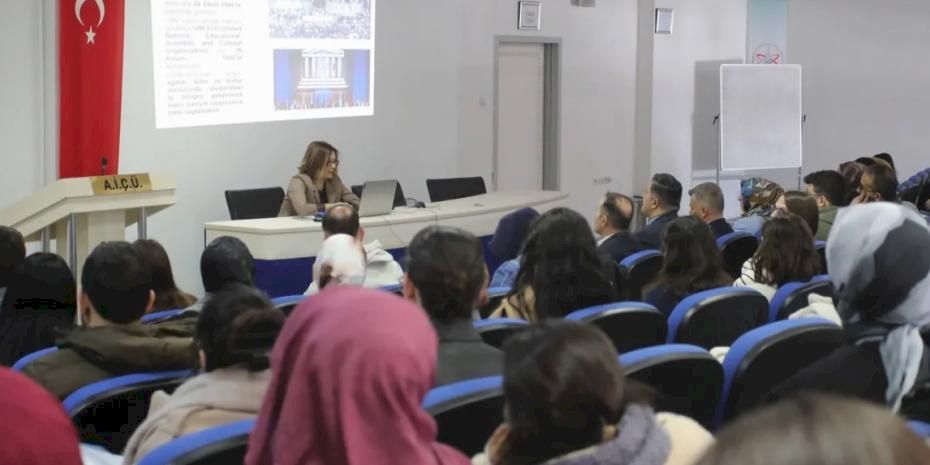 AİÇÜ’de 'Kültürel Miras ve UNESCO' konferansı