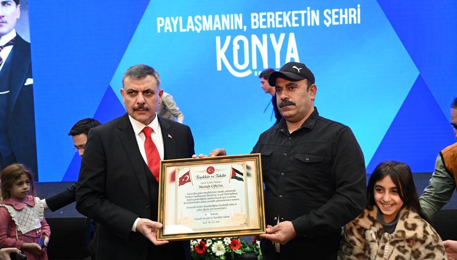 Bakan Çiftçi Konya'da Gazzeli ailelerle iftarda buluştu