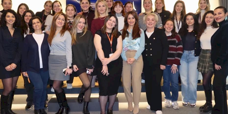 Canon’dan Eşitlik ve İlham Vurgusu