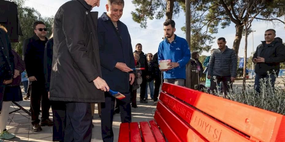 İzmir’den şiddete karşı güçlü mesaj